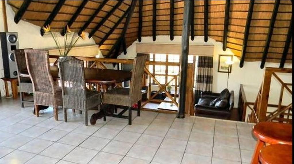 Khaya La Manzi Guest Lodge Hibberdene Room photo