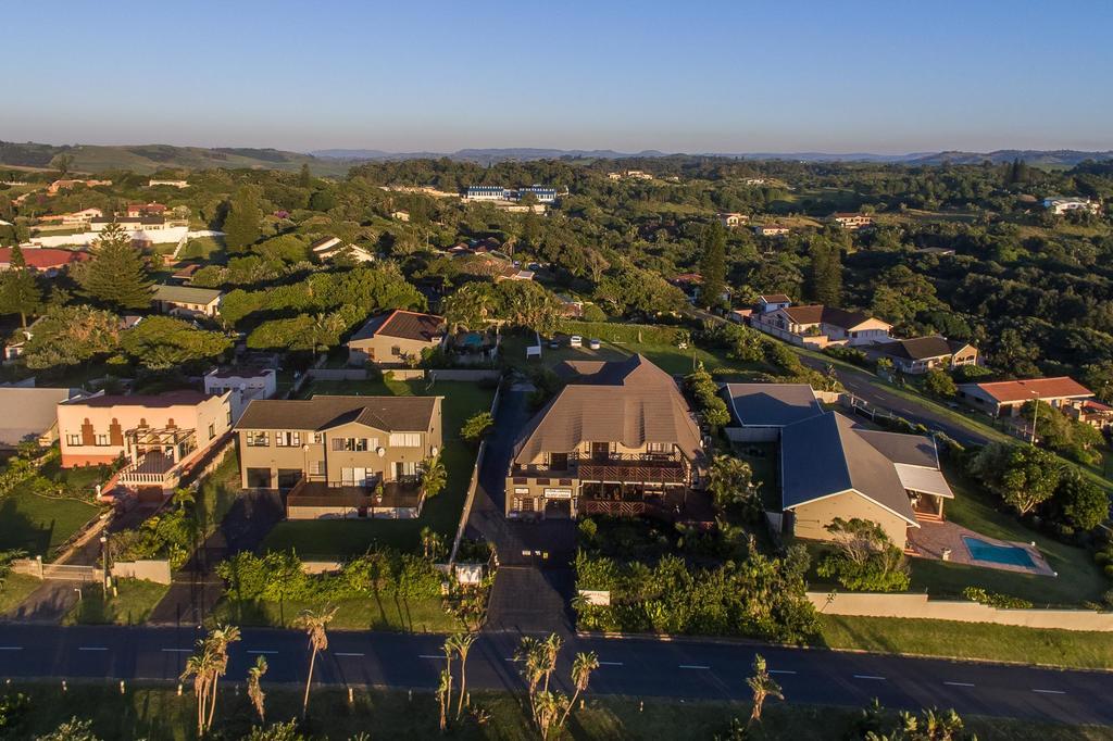 Khaya La Manzi Guest Lodge Hibberdene Exterior photo